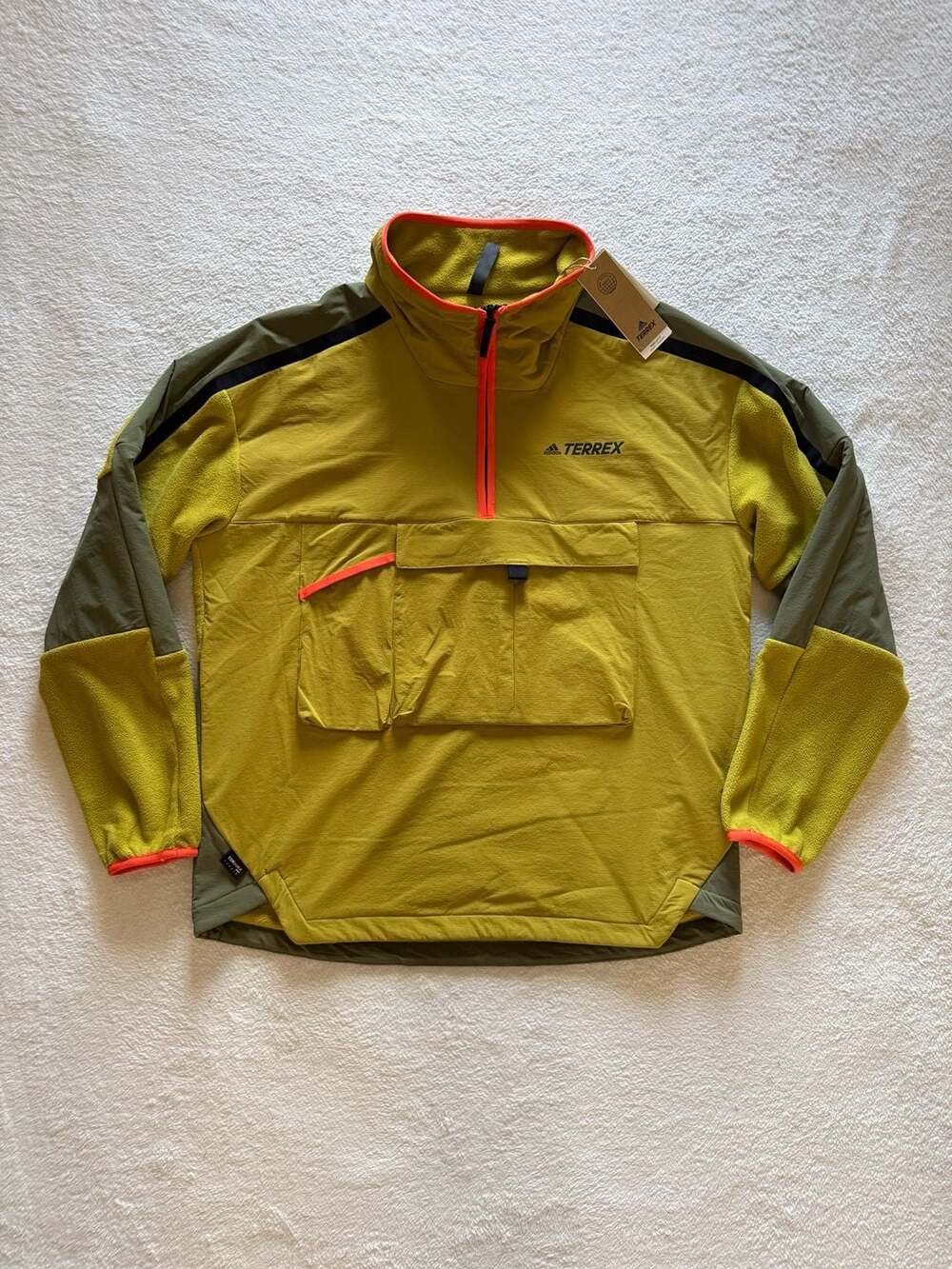 NWT Adidas Terrex Utilitas Half-Zip Top Pulse Olive/Focus Olive HN2036